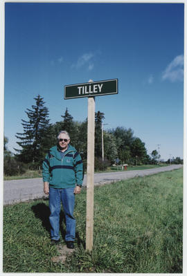 Tilley Sign erected by Historical Soc. - Bruce Foley standing